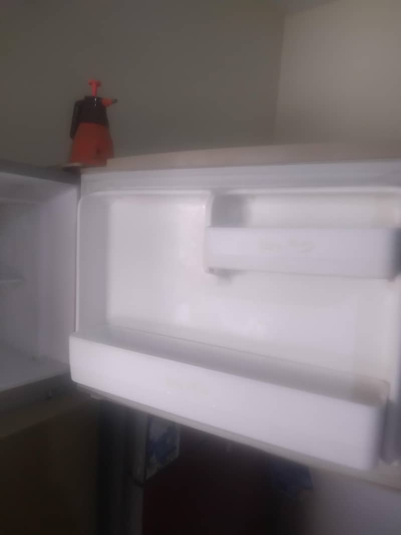 Double RefrigeratorFreezer 5