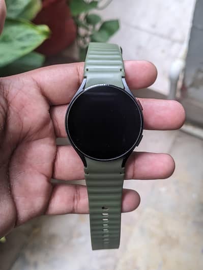 Samsung Galaxy Watch 4 44mm (SM-R870) - 10/10 Screen - With Charger
