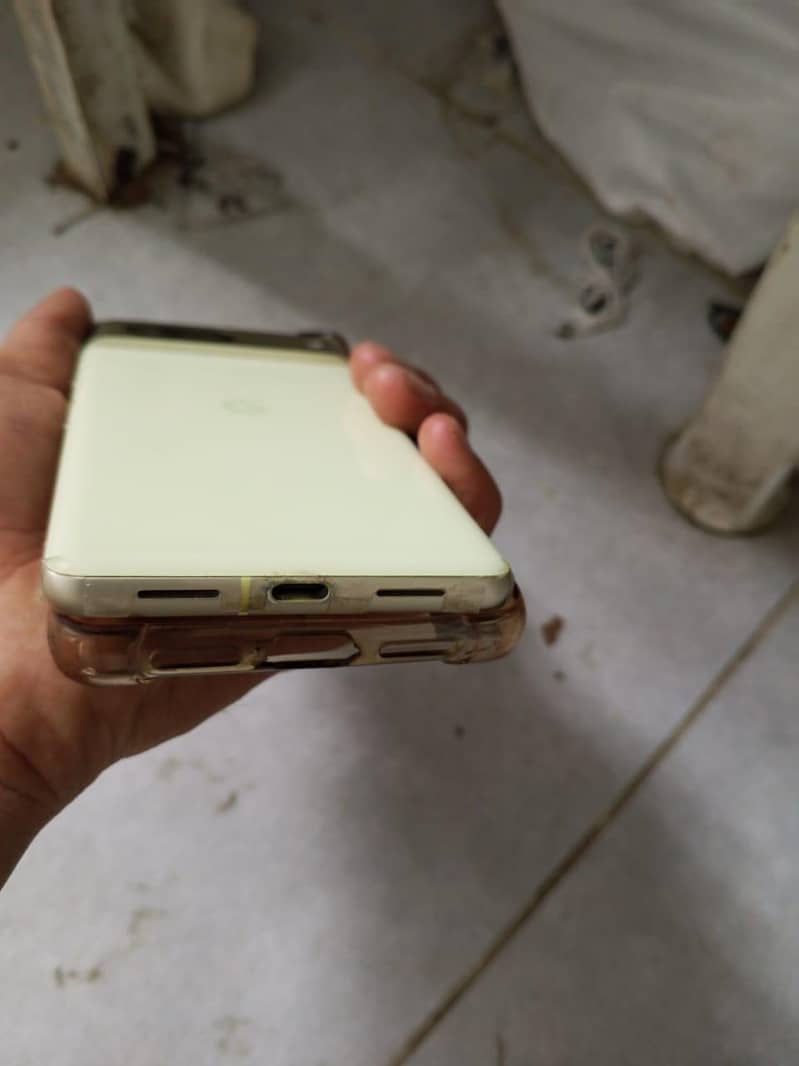 Google Pixel 7 3
