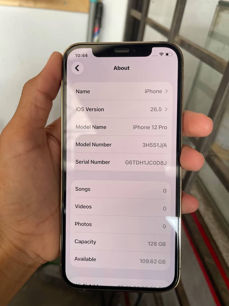 Apple iPhone 12 9