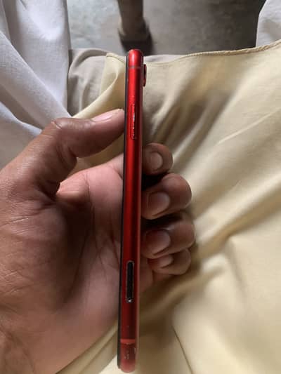 Apple iPhone XR