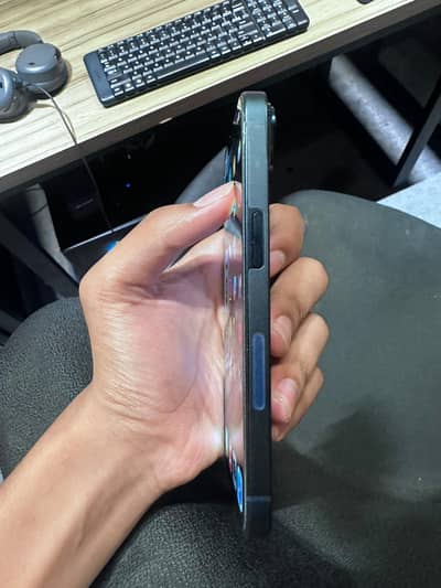 Apple iPhone 14 water pack 10 by 10