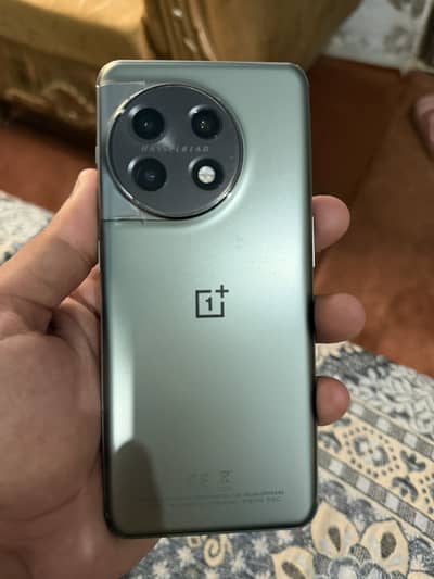 One Plus 11 5G 12 / 256 Non PTA