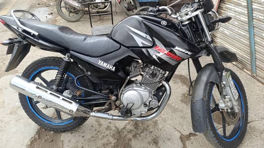 Yamaha YBR 125 G for sale 1st owner docomint bio mattrick available