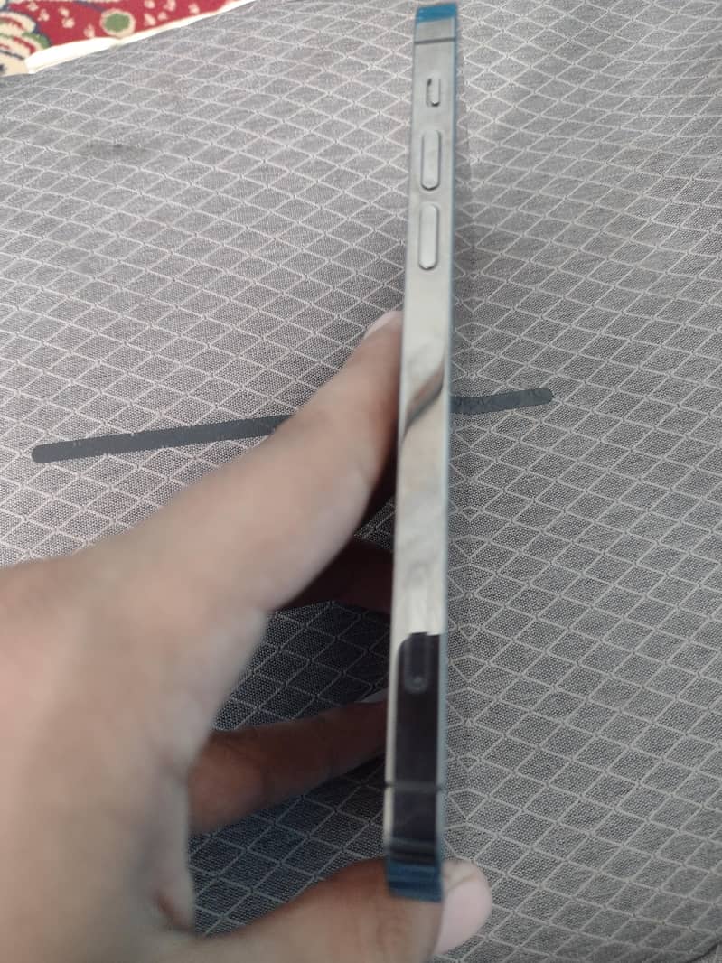 Apple iPhone 12 Pro 2