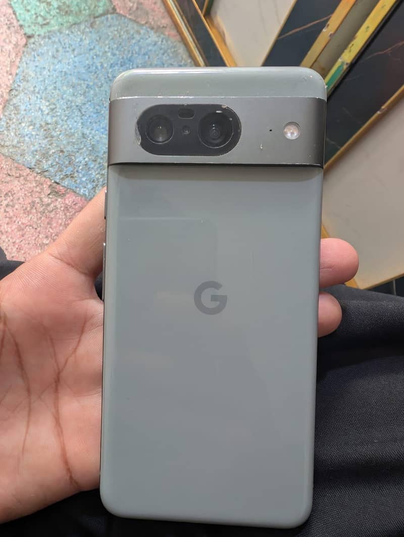Google Pixel 8 1