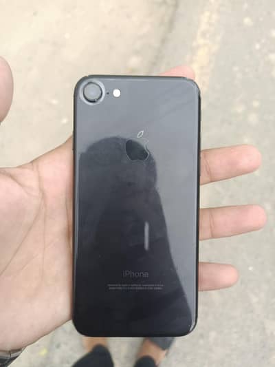Apple iPhone 7