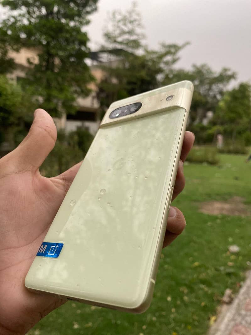 Google Pixel 7 3