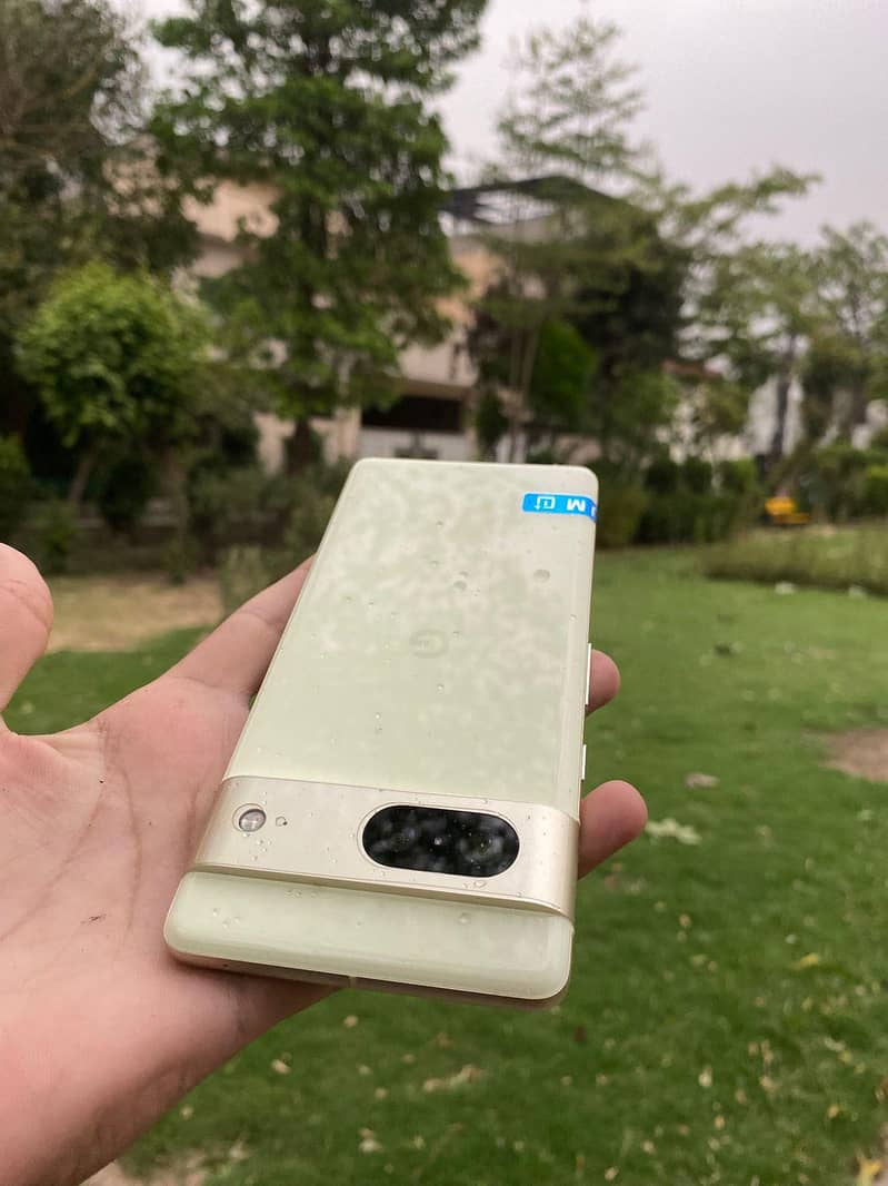 Google Pixel 7 5