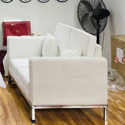 Brand New Sofa 10 by 10 Condition Just 3 Days Use