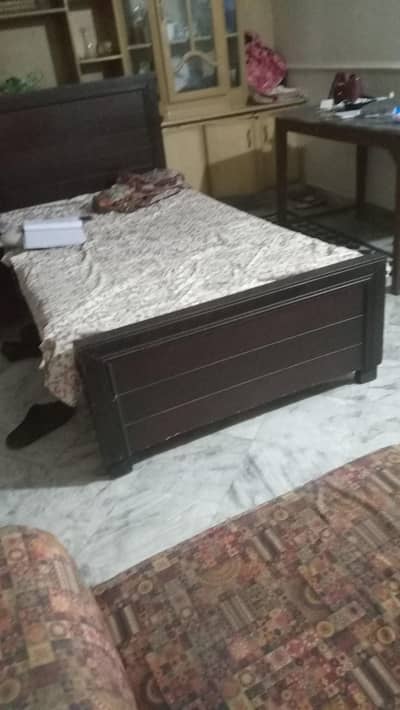 single bed with mattress