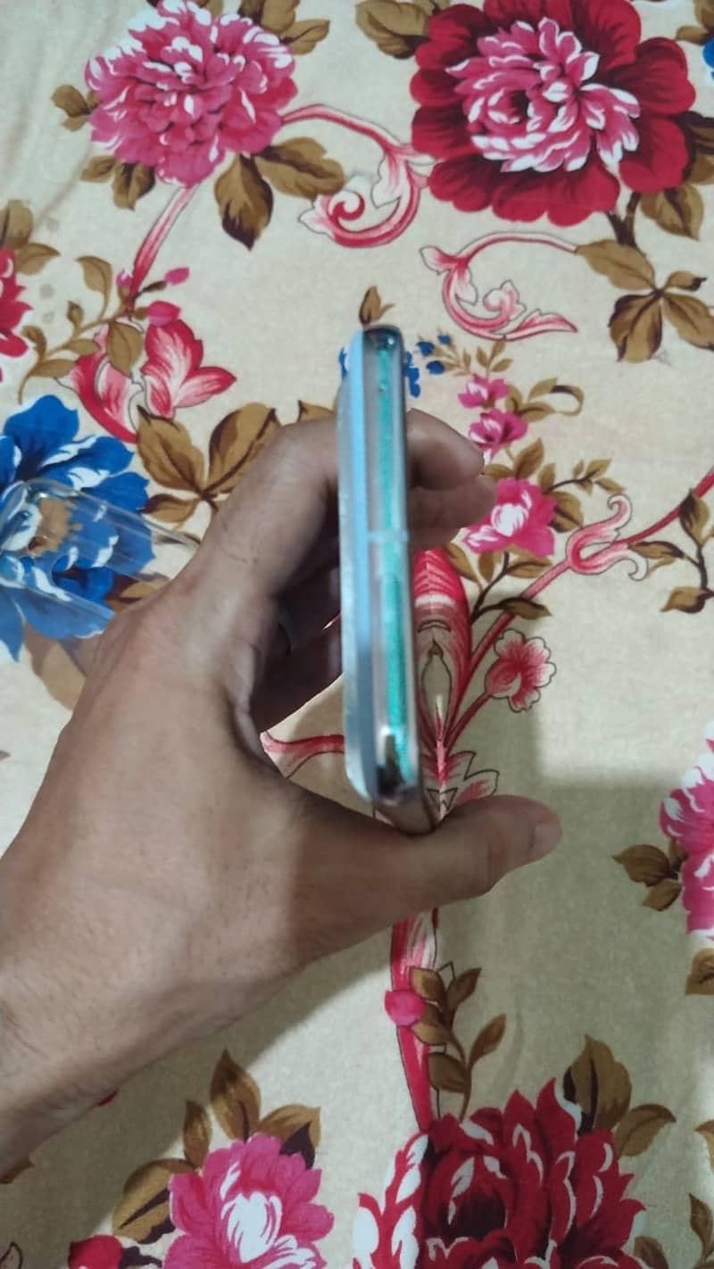 Google Pixel 8 Pro 4