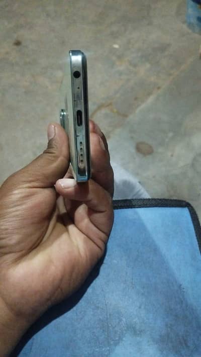 Infinix Hot 40i 8gb 128gb exchange possible