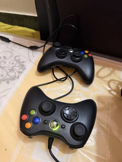 Xbox 360 With Lenovo LCD With 2 Wire Controller
