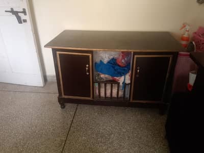 standard size wooden Iran table