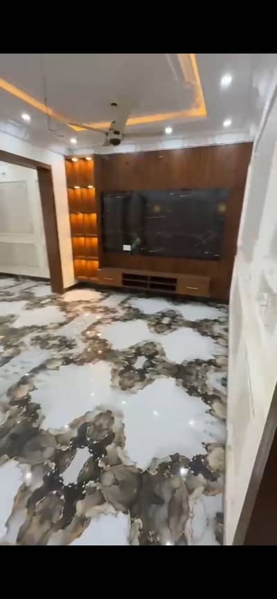 GROUND FLOOR AVAILABLE FOR RENT