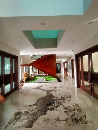 House Of 2 Kanal Available In Iqbal Avenue