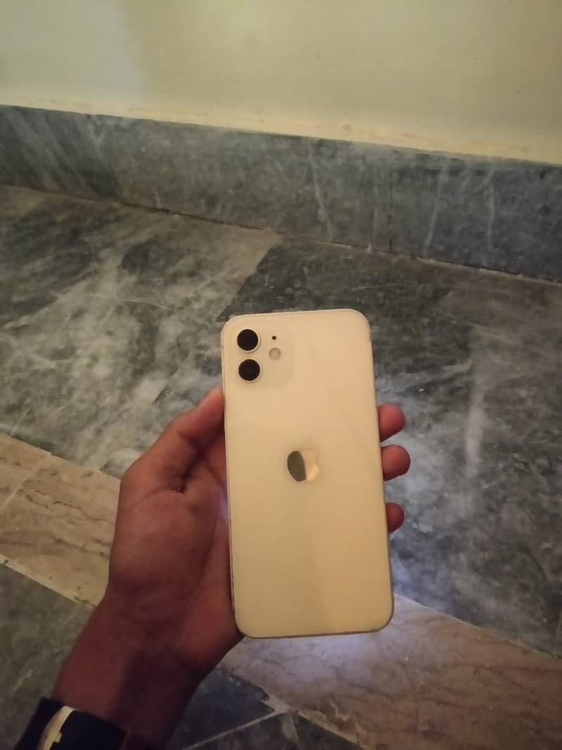 Apple iPhone 12 0