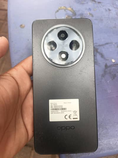 OPPO Reno12 F