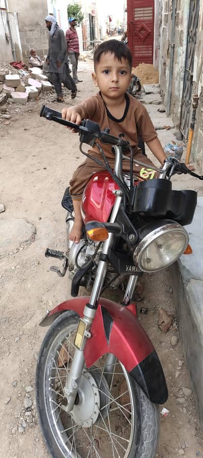 Yamaha YZ 100% okay