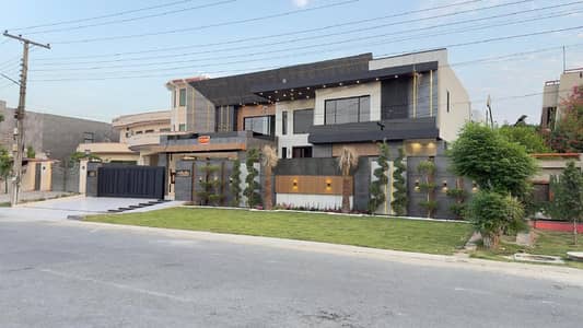Ultra-Luxury 1-Kanal Brand New House For Sale