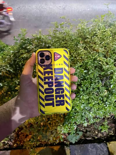 Apple iPhone 11 Pro Max 03098687279 what s app