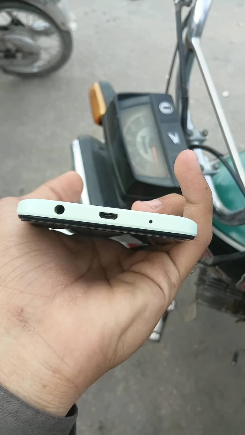 Xiaomi Redmi A2 Plus 1
