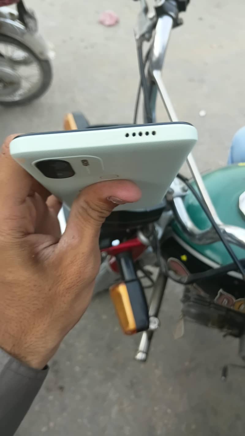 Xiaomi Redmi A2 Plus 3