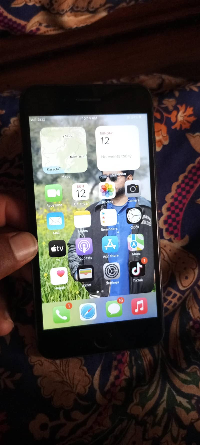 Apple iPhone 8 Plus 2