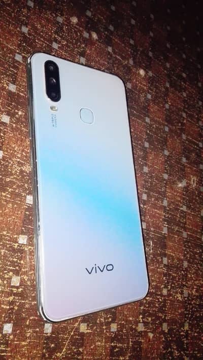 Vivo Y17