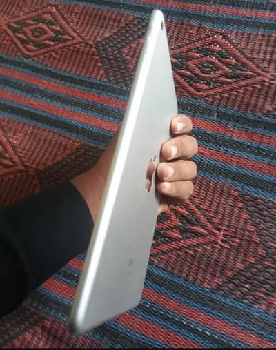 iPad mini 5 64 GB for sale (0306-92-50-654)
