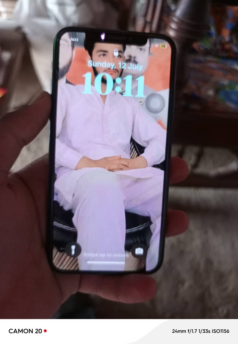 Apple iPhone X 3