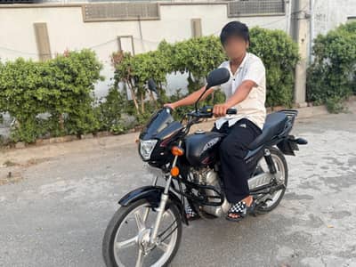 SUZUKI 110S 2022 DECEMBER