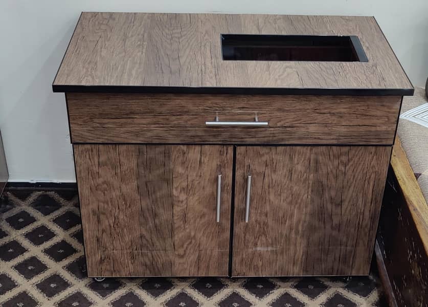 Sewing machine drawer 0