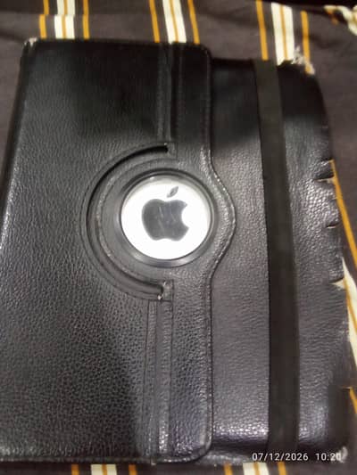 ipad 2 3month used