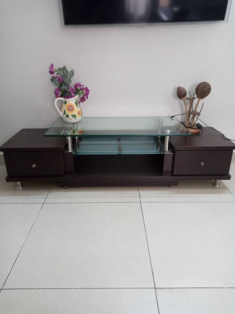 LED Table 1