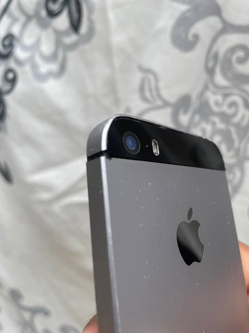 Apple iPhone SE 3