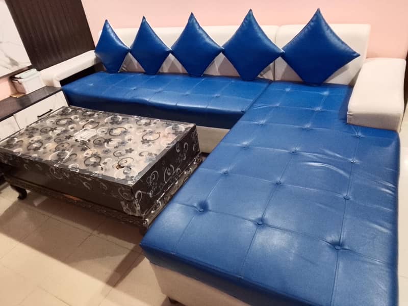 corner with table 1