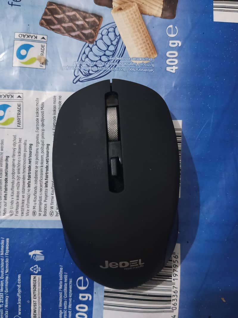 4D Rechargeable Wireless Mouse 1