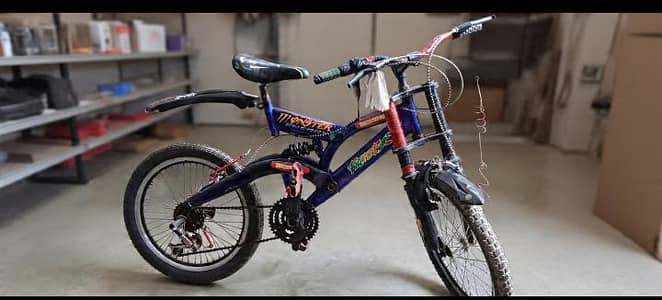 Monster Energy Gear Cycle