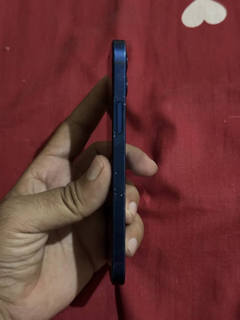 Apple iPhone 12 1