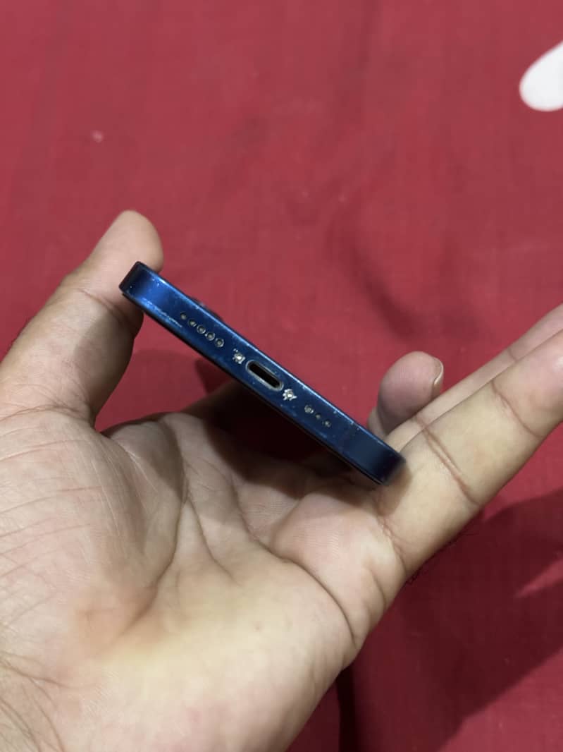 Apple iPhone 12 2
