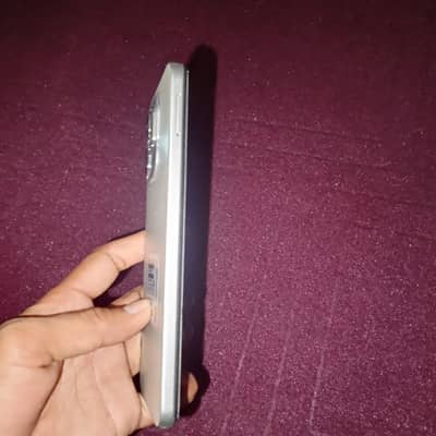 Infinix hot 50i 10/9 condition
