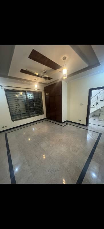 25x40 4 Marla House Prime Location for Sale in G-13/1