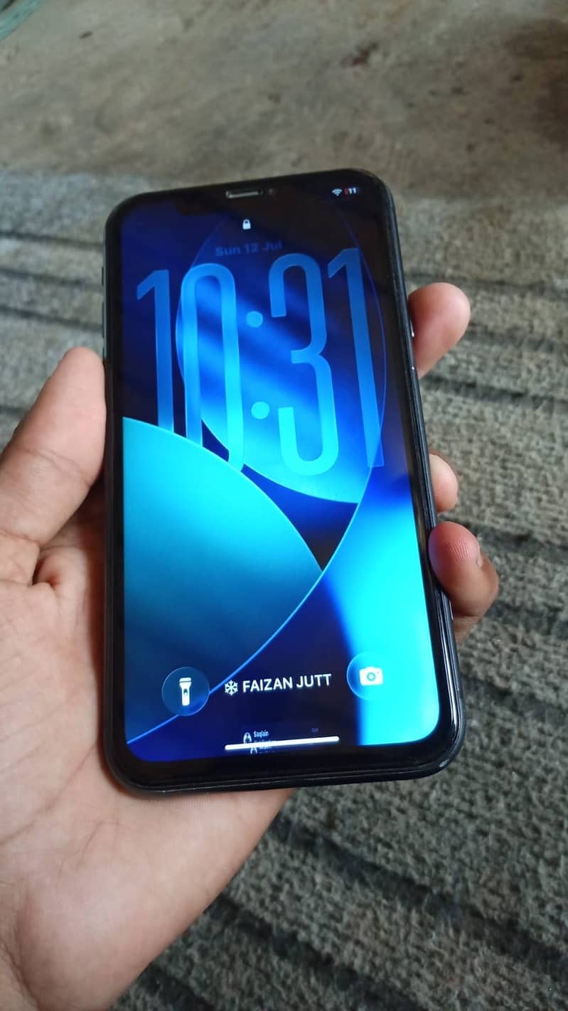 Apple iPhone 11 3