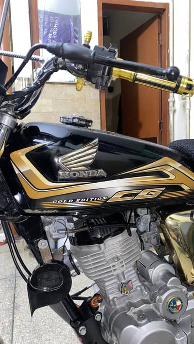 Honda 125 Gold edition