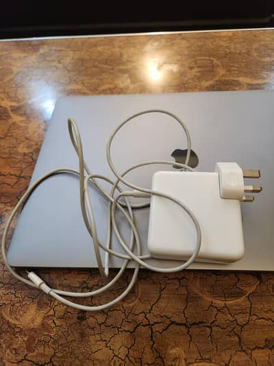96W Macbook pro laptop C type charger