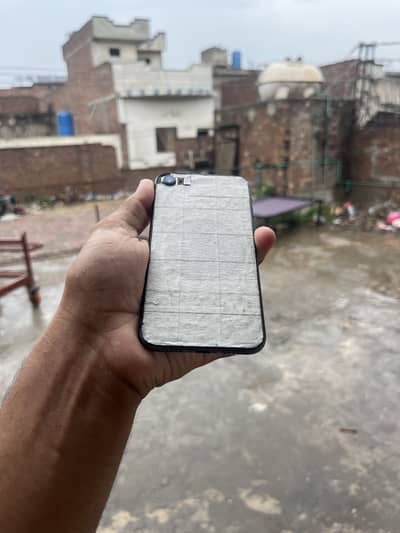 Apple iPhone 8