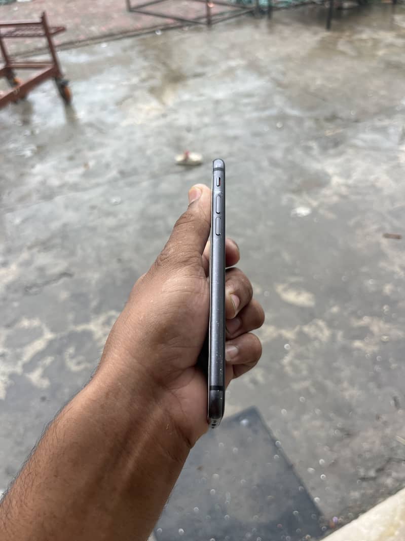 Apple iPhone 8 2