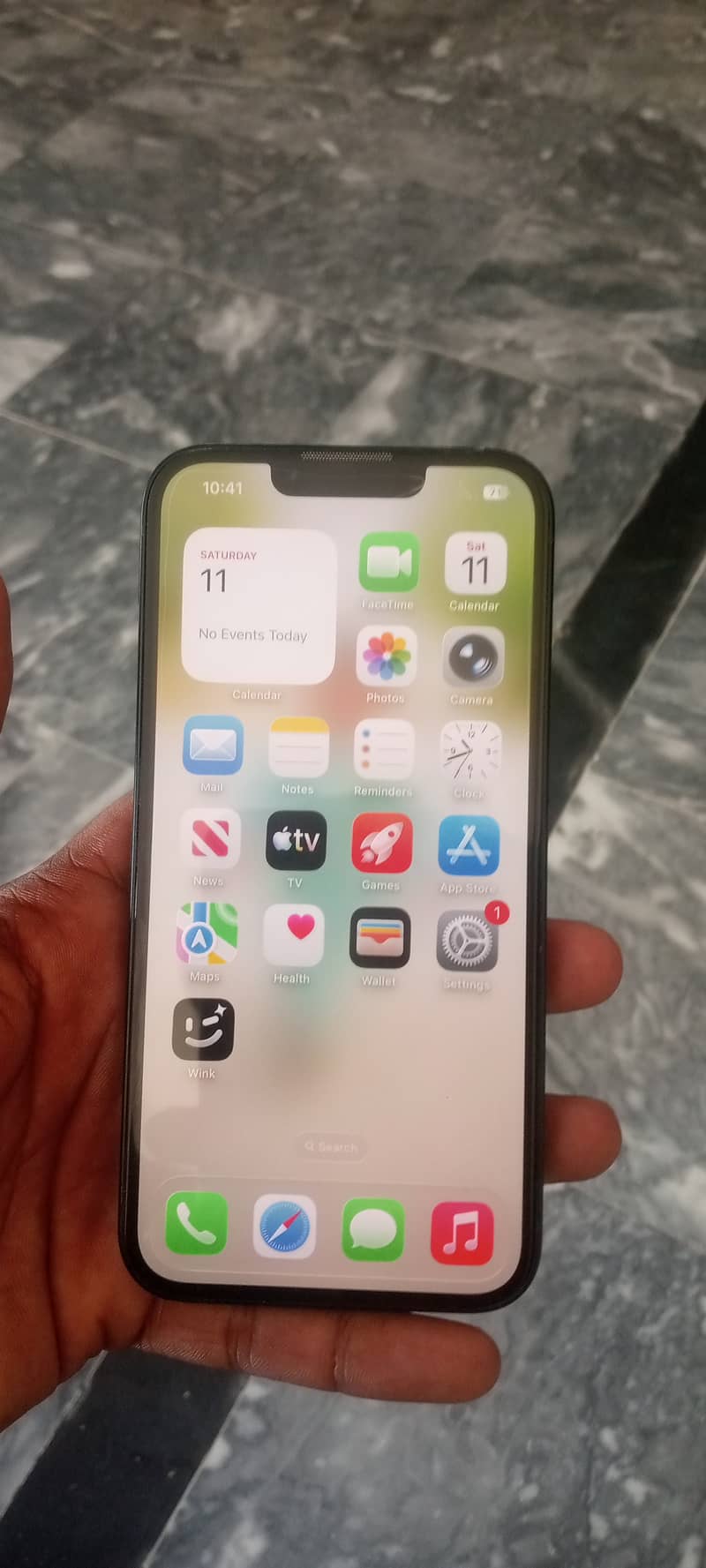 Apple iPhone 13 0